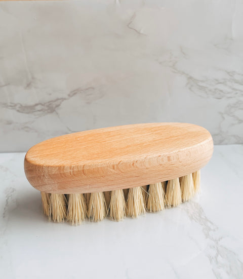 Tampico and Beech Wood Vegetable Brush