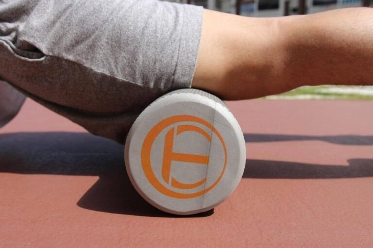 Why a Certified Fitness Foam Rolling Instructor Matters in Recovery